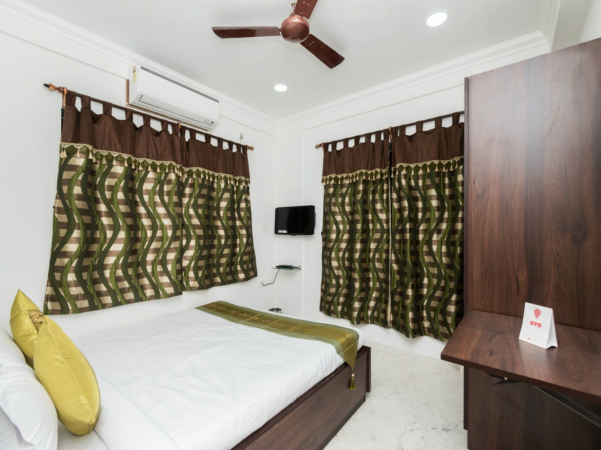 Super Hotel O New Town Near Axis Mall Formerly Spandan Inn Kolkata Exterior photo